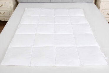 Eksklusiivinen vauvan-/lastenpeitto - 100x130 cm - Ontelokuitu - Puuvillacambric - 233TC - 300 GSM - Valkoinen | Siexa FQ1001301