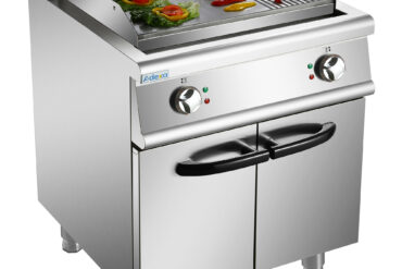 Professional sähköinen parilalevy kaappijalustalla 9kW sileä/urat 700mm syvyys | Adexa HER706A