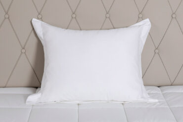 Ylellinen Tyynyliina 100% Puuvillaa 50x60cm 300TC Valkoinen | Siexa PCC5060W