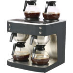 Kaupallinen kahden kannun suodatinkahvinkeitin, joka täytetään manuaalisesti, 4 lasikannua, 4 lämpölevyä | Adexa DRB686P