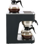 Kaupallinen kahden kannun suodatinkahvinkeitin, joka täytetään manuaalisesti, 4 lasikannua, 4 lämpölevyä | Adexa DRB686P - Image 5