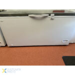 Rinnakkaispakastin ruostumattomasta teräksestä valmistetulla kannella 488 litraa | Adexa XF562JA - Image 2